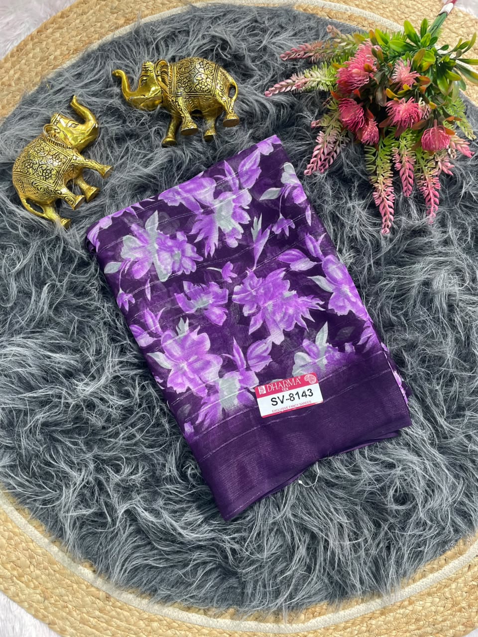 SV-8143 PATTERN FABRIC SAREE WITH BEAUTIFUL RICH PALLU WITH FLORAL PRINT ALL OVER ON SAREE WITH BLOUSE