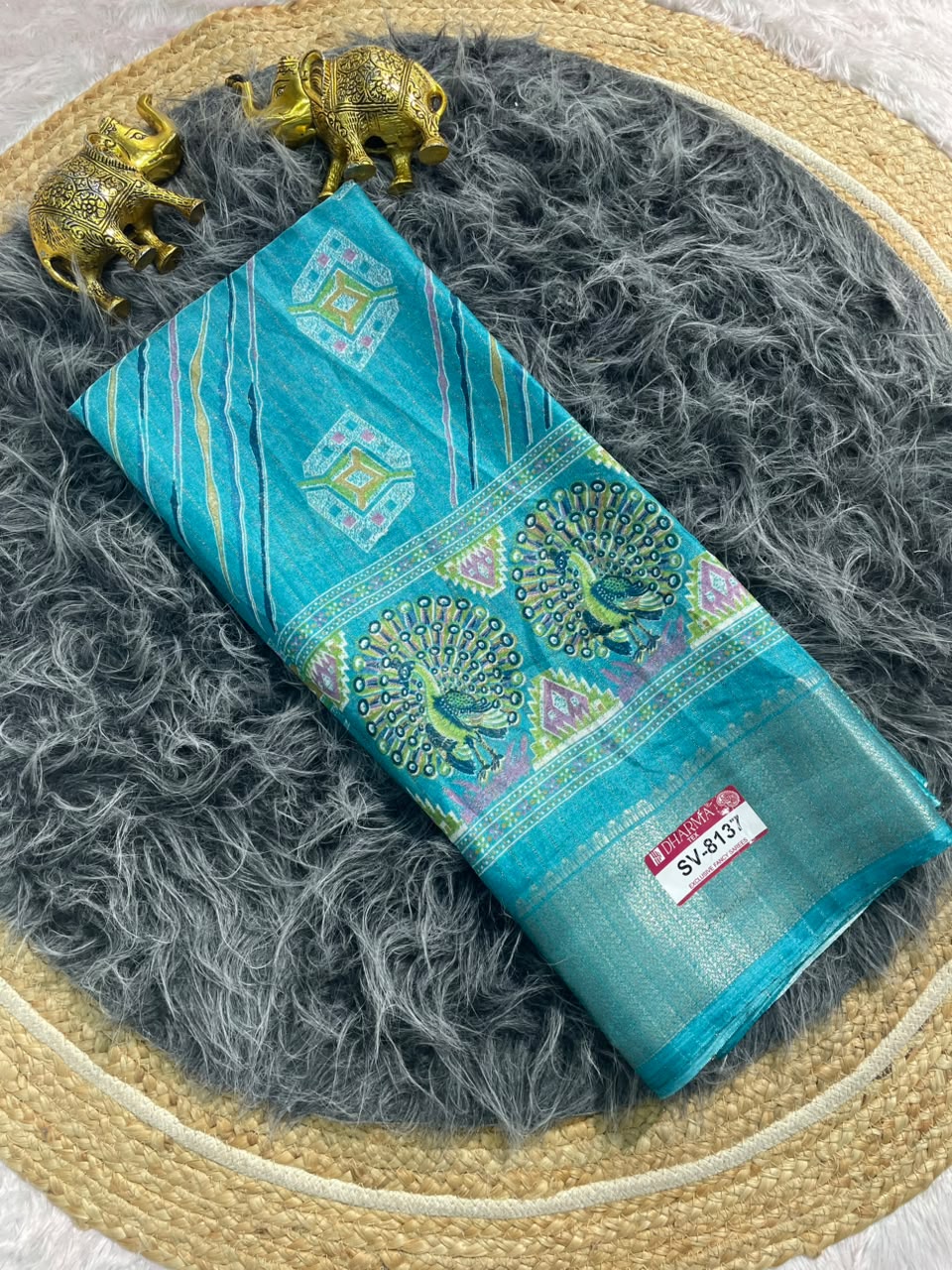 SV-8137 DOLA RIKO FABRIC SAREE WITH BEAUTIFUL PALLU DESIGN WITH JACUARD BORDER WITH BLOUSE