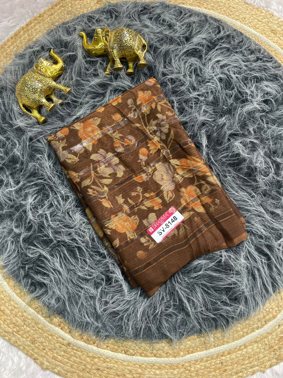 SV-8148  PATTERN FABRIC SAREE WITH RICH PALLU WITH BEAUTIFUL FLORAL DESIGN WITH ALL  OVER ON SAREE WITH BLOUSE