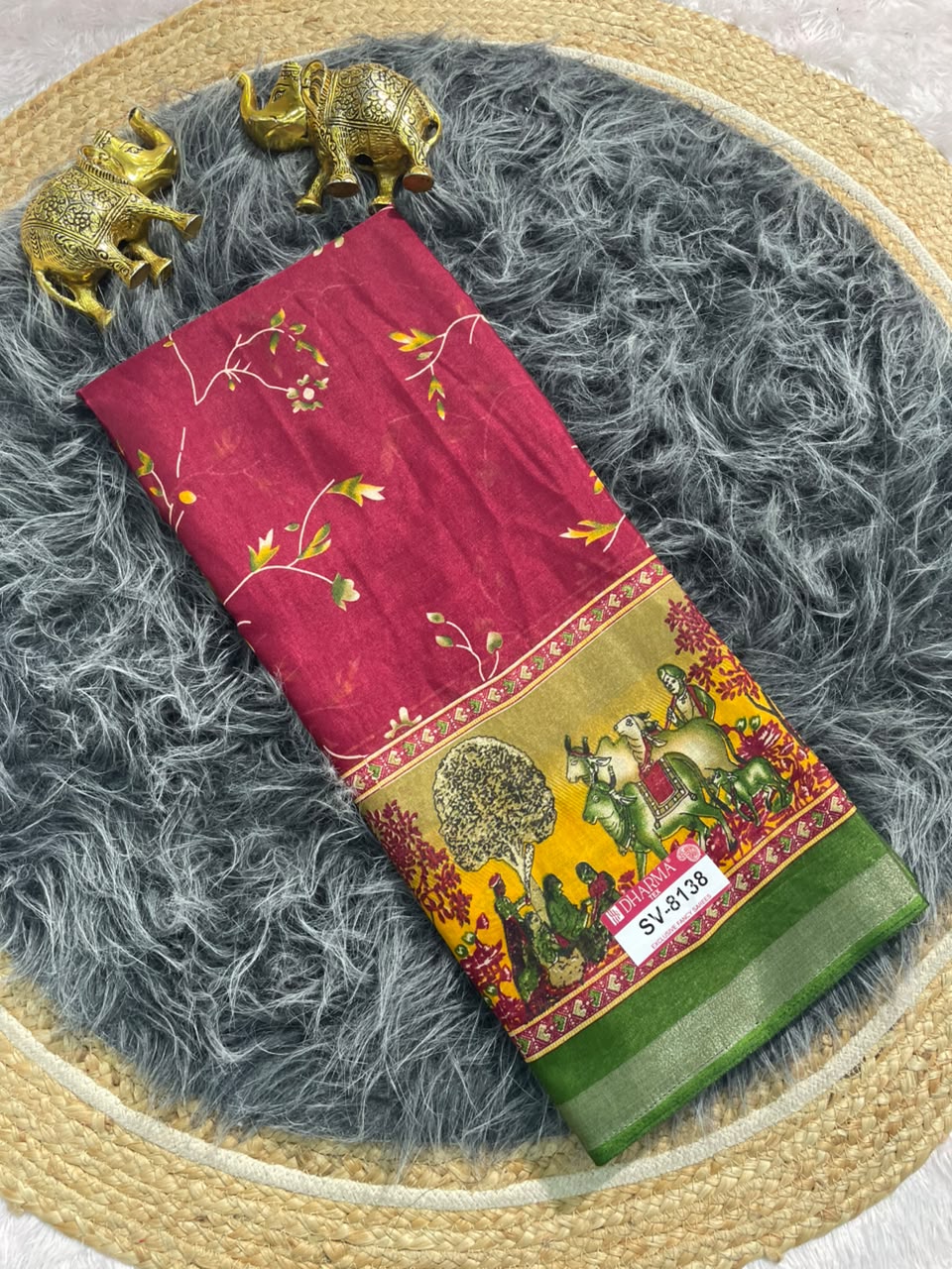 SV-8138 MAL COTTON FABRIC SAREE WITH BEAUTIFUL GRANF PALLU WITH AND BEAUTIFUL PRINT WITH BLOUSE