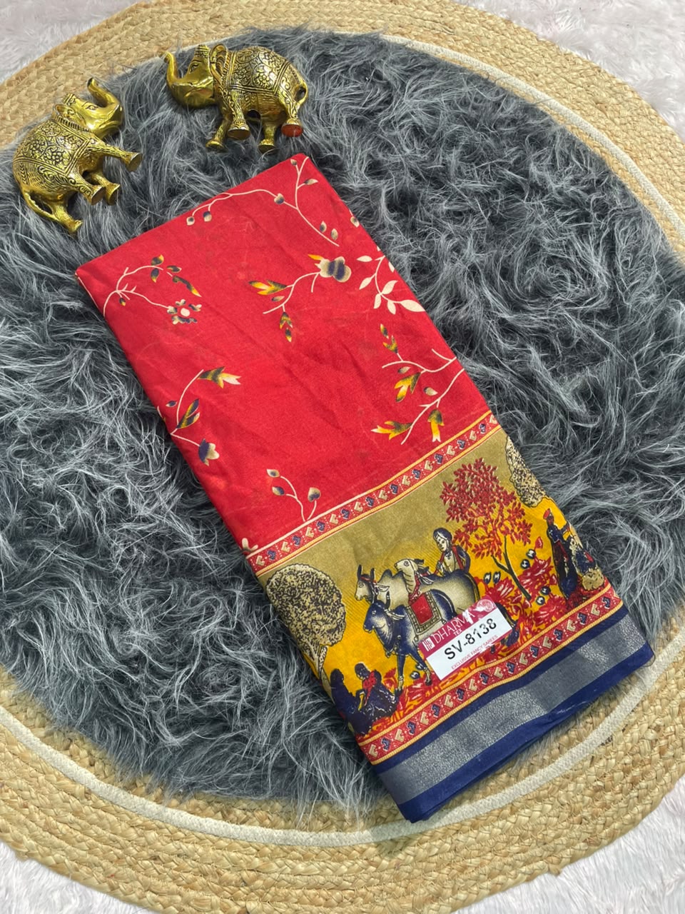 SV-8138 MAL COTTON FABRIC SAREE WITH BEAUTIFUL GRANF PALLU WITH AND BEAUTIFUL PRINT WITH BLOUSE