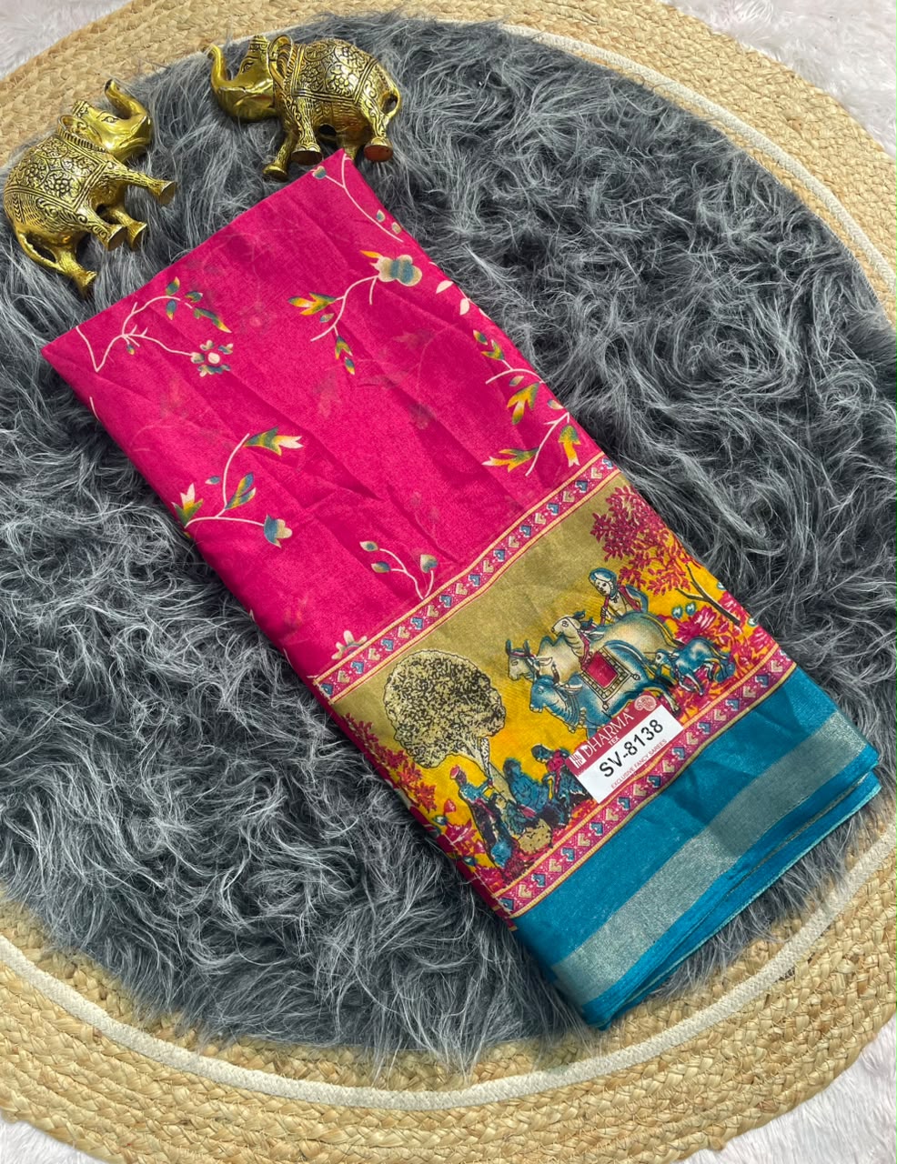 SV-8138 MAL COTTON FABRIC SAREE WITH BEAUTIFUL GRANF PALLU WITH AND BEAUTIFUL PRINT WITH BLOUSE