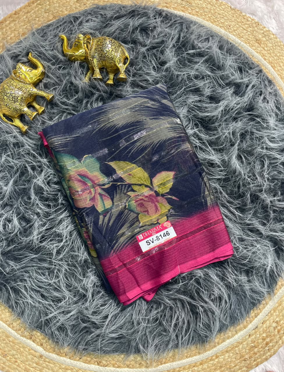 SV-8146 PATTERN FABRIC SAREE WITH BEAUTIFUL FLORAL PRINT ALL OVER ON SAREE WITH BLOUSE