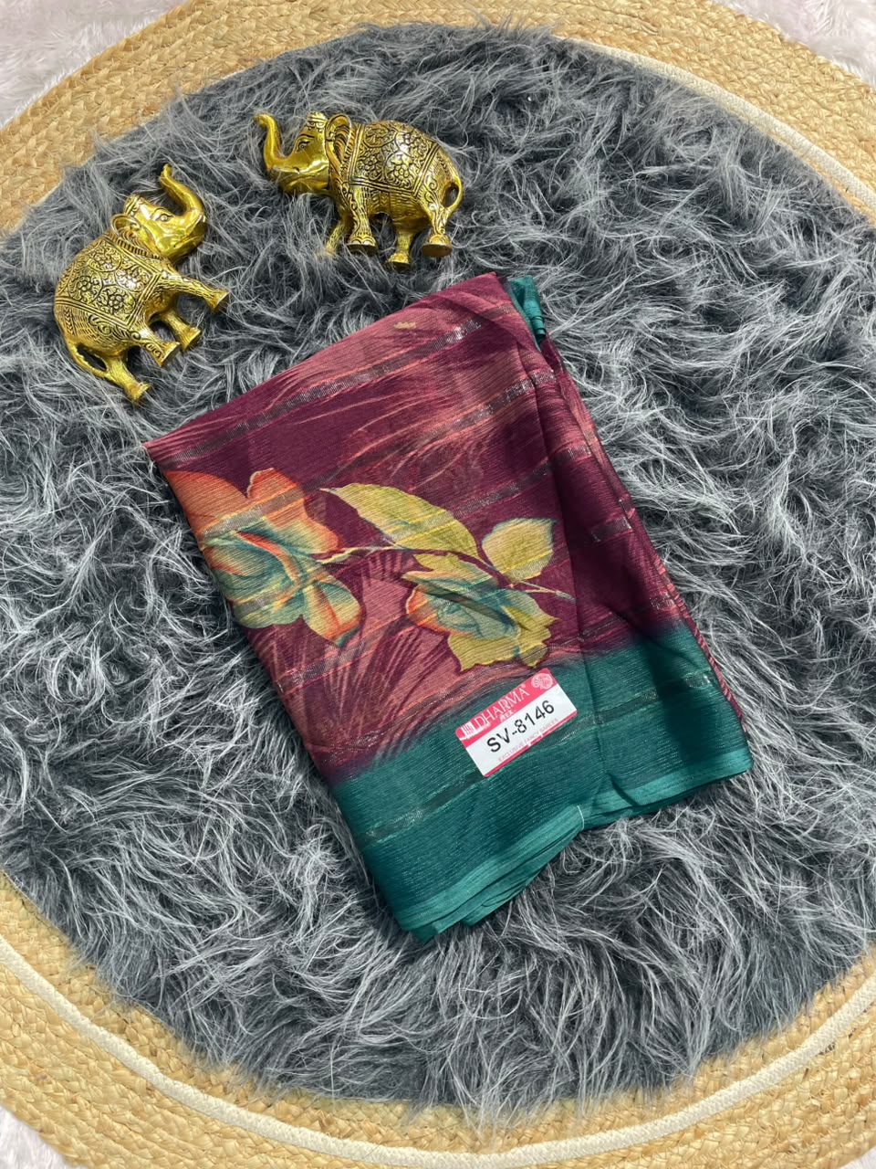 SV-8146 PATTERN FABRIC SAREE WITH BEAUTIFUL FLORAL PRINT ALL OVER ON SAREE WITH BLOUSE