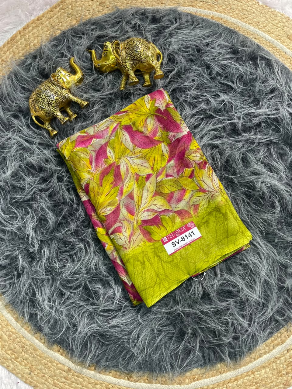 SV-8141 PATTERN FABRIC SAREE WITH BEAUTIFUL FLORAL PRINT ALL OVER IN SAREE WITH  BLOUSE