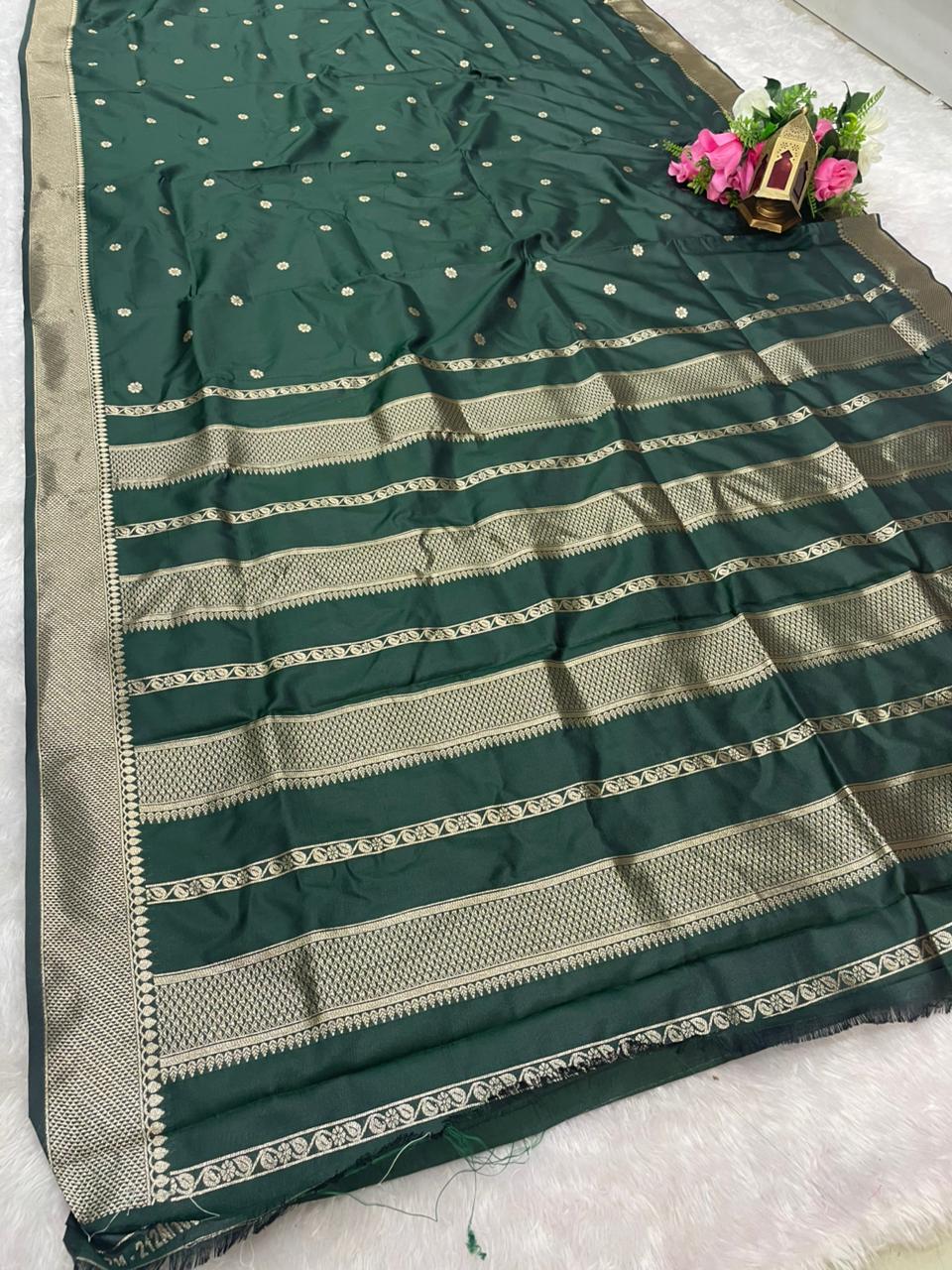 AJ-GREEN PARK PREMIUM SOFT SILK SAREE WITH RICH SILVER ZARI WEAVING WITH BUTTI ESIGN AND BEAUTIFUL PALLU DESIGN WITH BEAUTIFUL BLOUSE