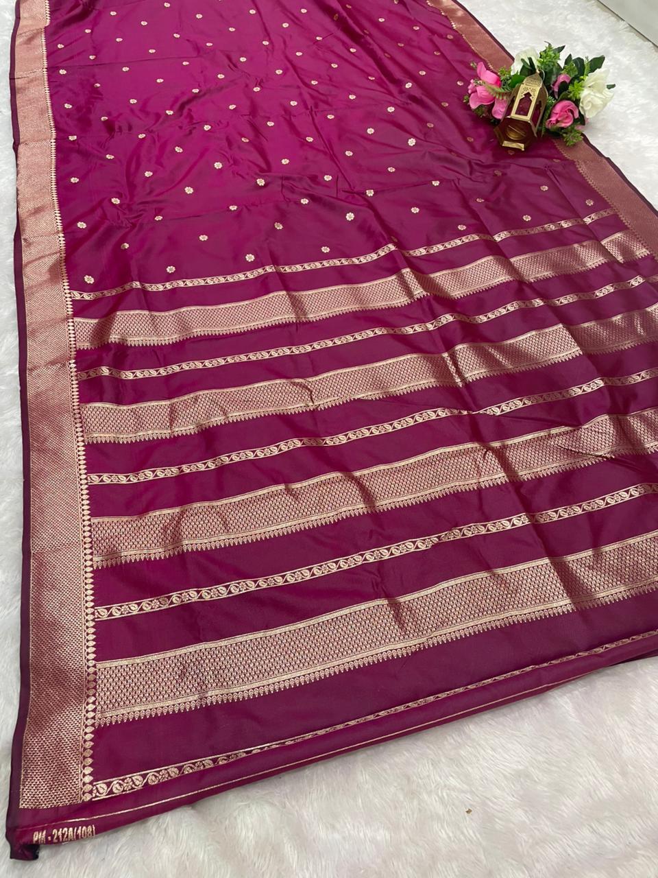 AJ-GREEN PARK PREMIUM SOFT SILK SAREE WITH RICH SILVER ZARI WEAVING WITH BUTTI ESIGN AND BEAUTIFUL PALLU DESIGN WITH BEAUTIFUL BLOUSE