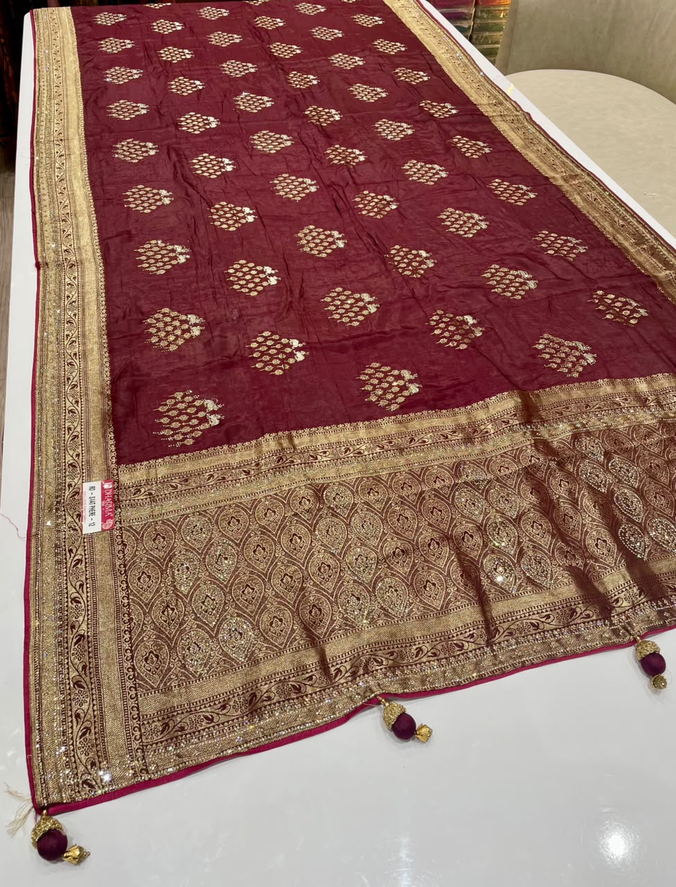 RD-SAAT PHERE-12 VISCOS SILK FABRIC SAREEW WITH BEAUTIFUL RICH PALLU DESIGN WITH PIPING AND LATKAN WITH CONTRAST BLOUSE