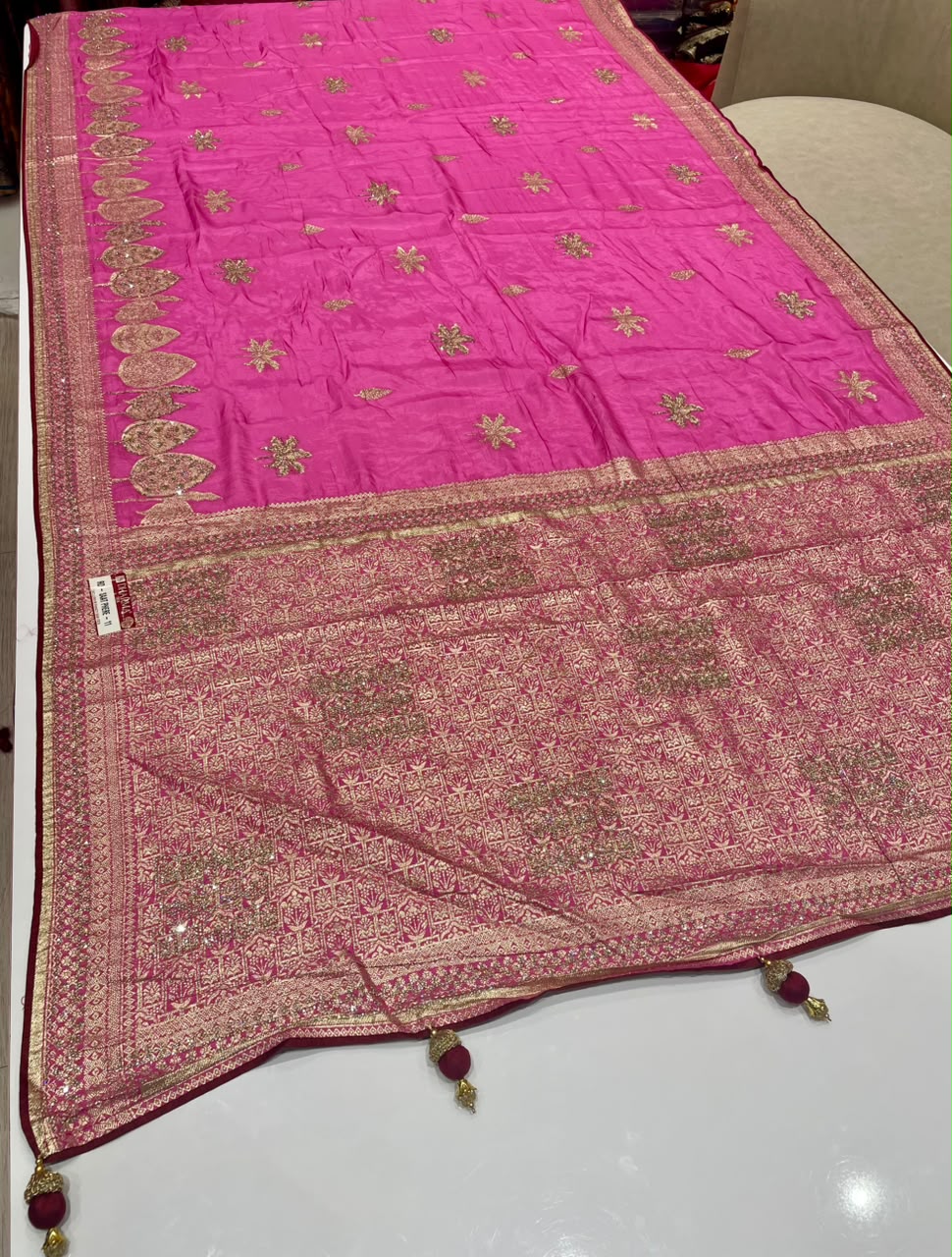 RD-SAAT PHERE-11 VISCOS SILK FABRIC SAREE WITH RICH PALLU DESIGN WITH DMC SIROSKI WORK WITH BEAUTIFUL FLORAL DESIGN WITH PIPING AND LUXURIOUS TASSELS WITH BLOUSE