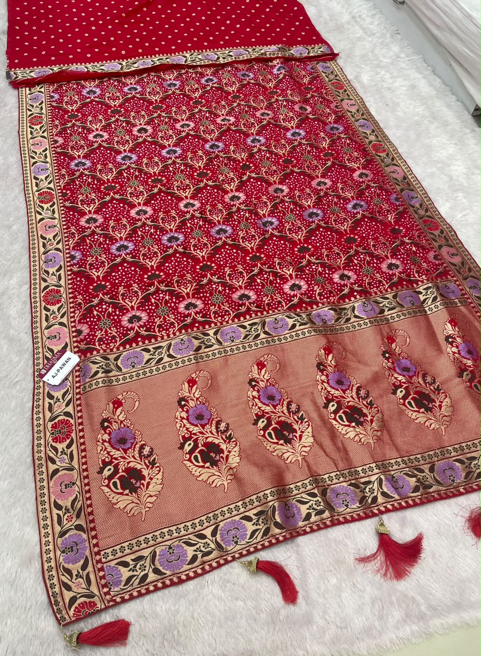 AJ-PAWAN GEORGETTE FABRIC SAREE WITH RICH PALLU DEISGN WITH BEAUTIFUL FLORAL DESIGN ON BODY AND BORDER WITH PIPING AND LATKAN WITH BLOUSE