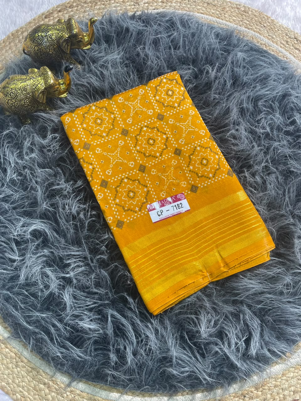 CP-7182  ZOMATO ZARI FABRIC SAREE WITH RICH PALLU DESIGN WITH BEAUTIFUL PRINT WITH BLOUSE
