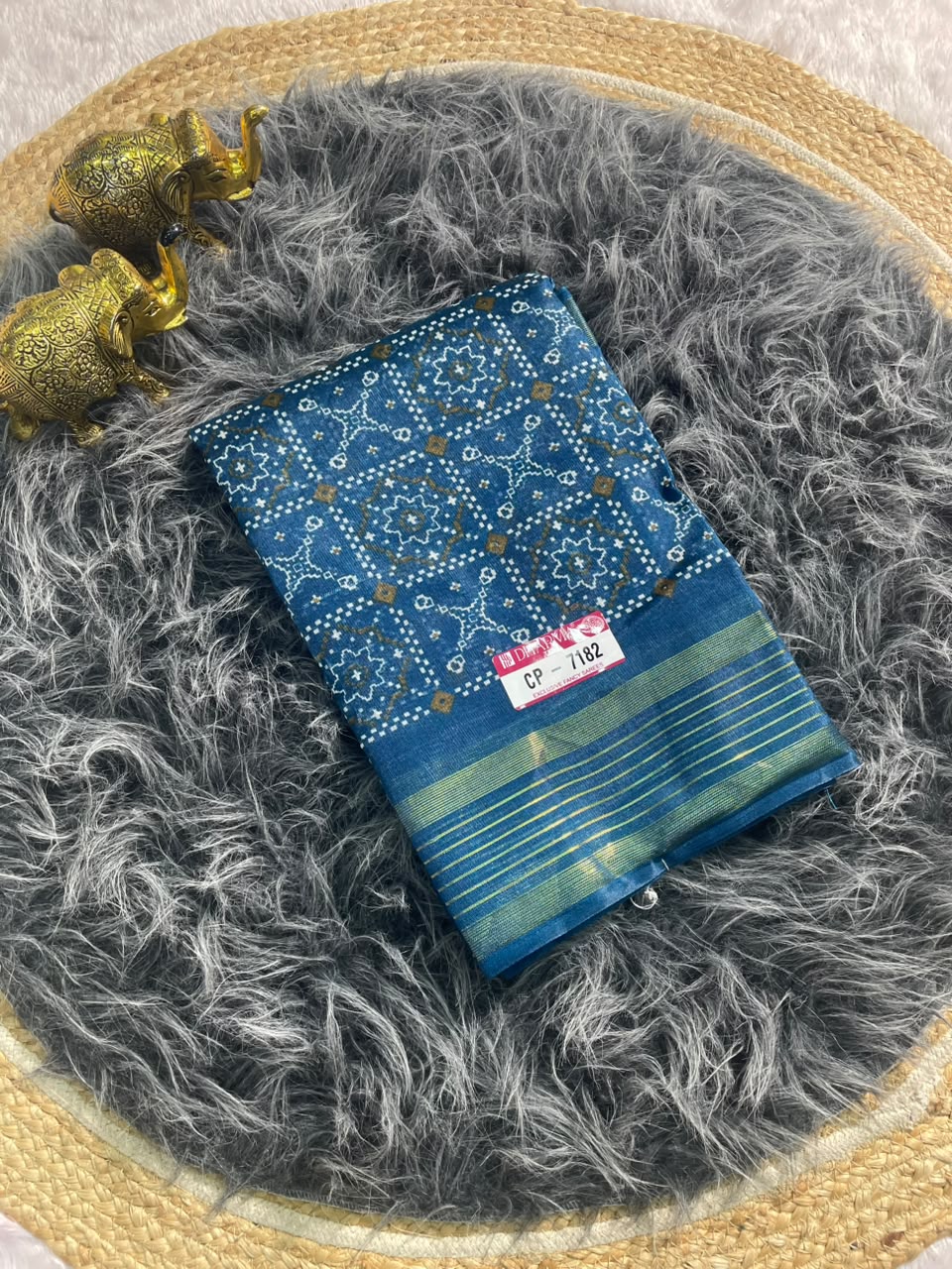 CP-7182  ZOMATO ZARI FABRIC SAREE WITH RICH PALLU DESIGN WITH BEAUTIFUL PRINT WITH BLOUSE