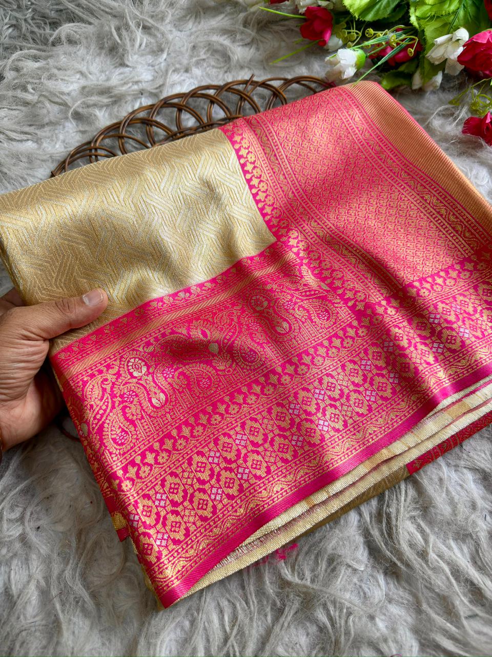 SA-5110 TISSUE SILK FABRIC SAREE WITH RICH JACQUARD ZARI WEAVING PALLU AND HEAVY CONTRAST ZARI WOVEN BORDER WITH RICH GOLD ZARI WEAVING