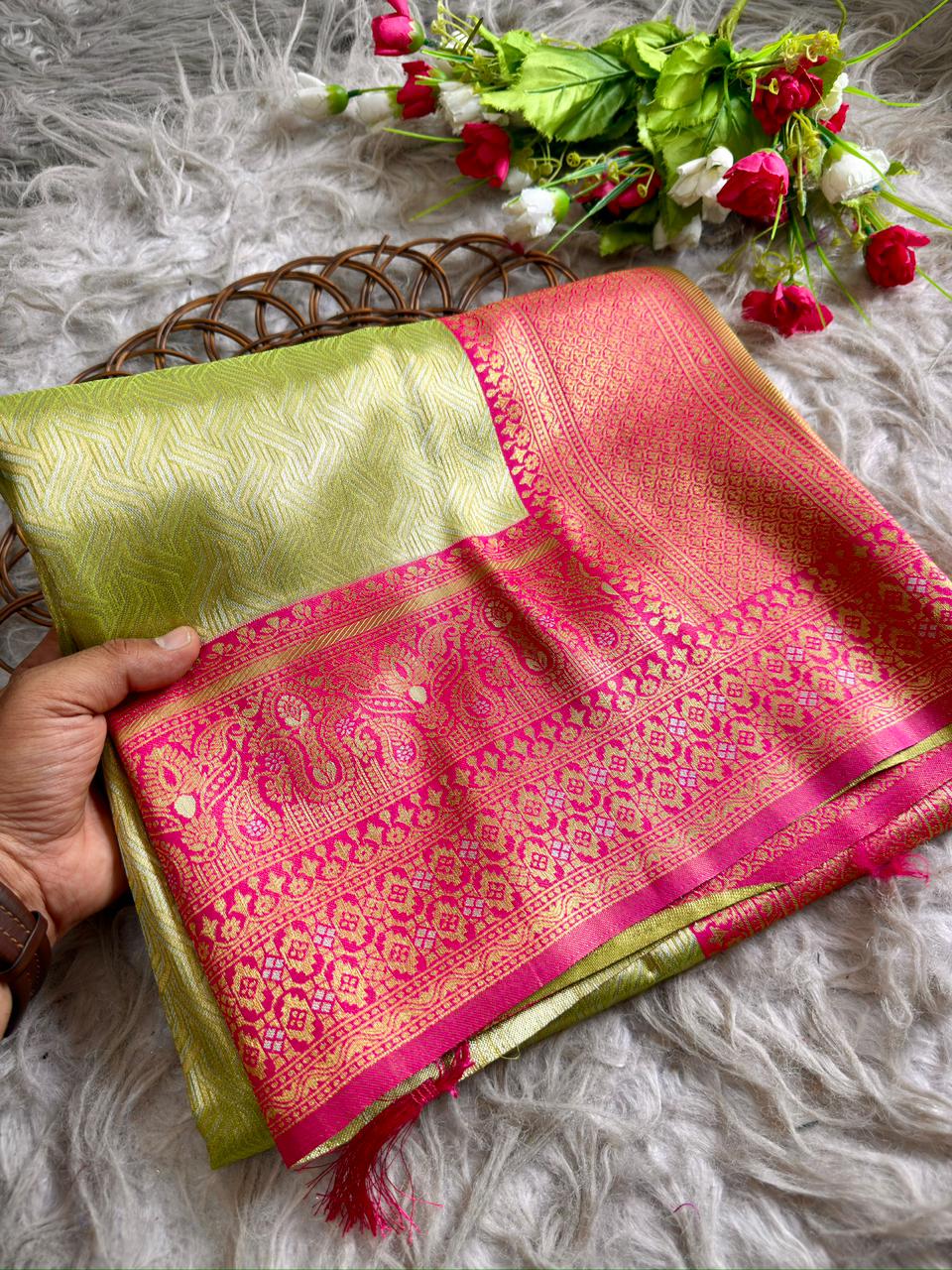 SA-5110 TISSUE SILK FABRIC SAREE WITH RICH JACQUARD ZARI WEAVING PALLU AND HEAVY CONTRAST ZARI WOVEN BORDER WITH RICH GOLD ZARI WEAVING