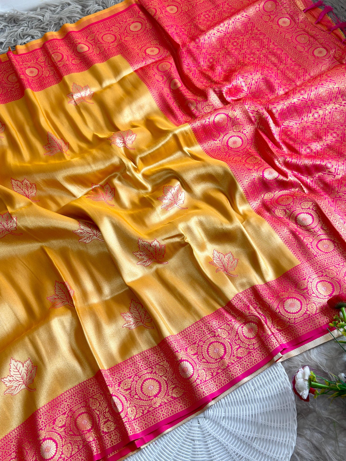 SA-5111 TISSUE SILK FABRIC SAREE WITH RICH JACQUARD ZARI WEAVING PALLU WITH  HEAVY CONTRAST ZARI WOVEN BORDER WITH LEGANT GOLD ZARI LEAF BUTTI WEAVING