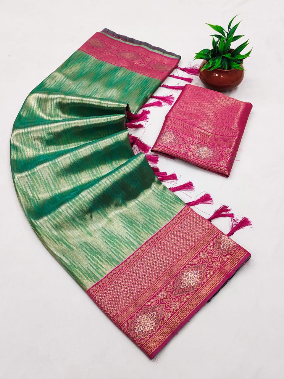 SA-5112 TISSUE SILK FABRIC SAREE WITH RICH JACQUARD ZARI WEAVING PALLU WITH TASSELS WITH RICH GOLD ZARI WEAVING AND EAVY ZARI WOVEN BORDER