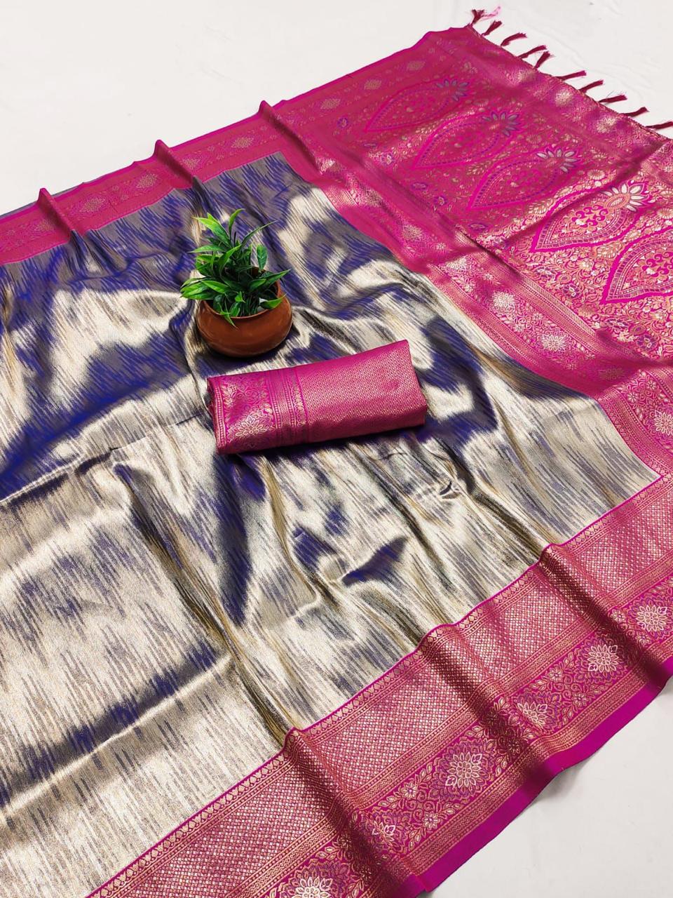 SA-5112 TISSUE SILK FABRIC SAREE WITH RICH JACQUARD ZARI WEAVING PALLU WITH TASSELS WITH RICH GOLD ZARI WEAVING AND EAVY ZARI WOVEN BORDER