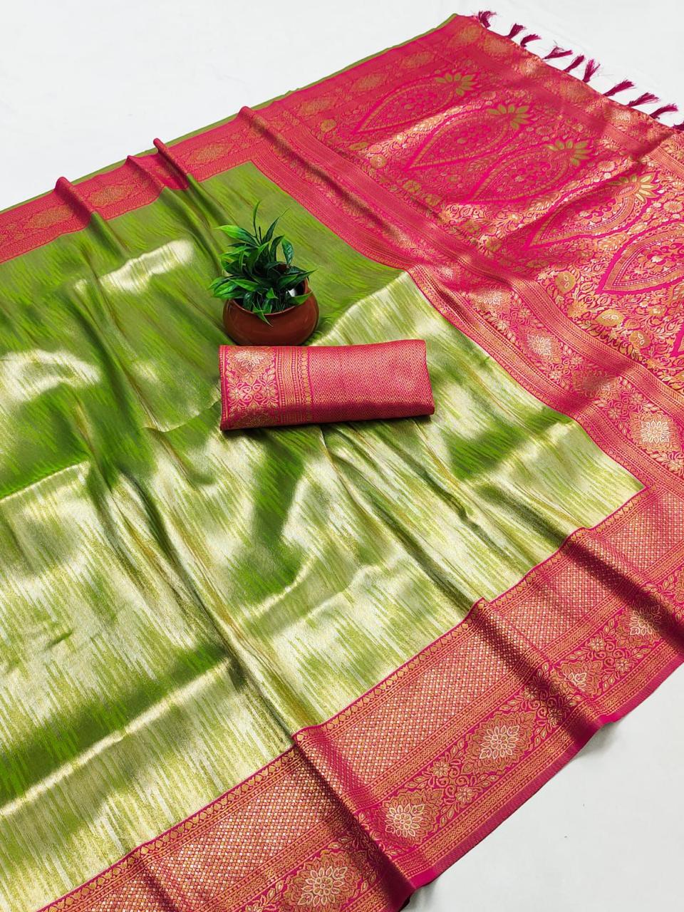 SA-5112 TISSUE SILK FABRIC SAREE WITH RICH JACQUARD ZARI WEAVING PALLU WITH TASSELS WITH RICH GOLD ZARI WEAVING AND EAVY ZARI WOVEN BORDER