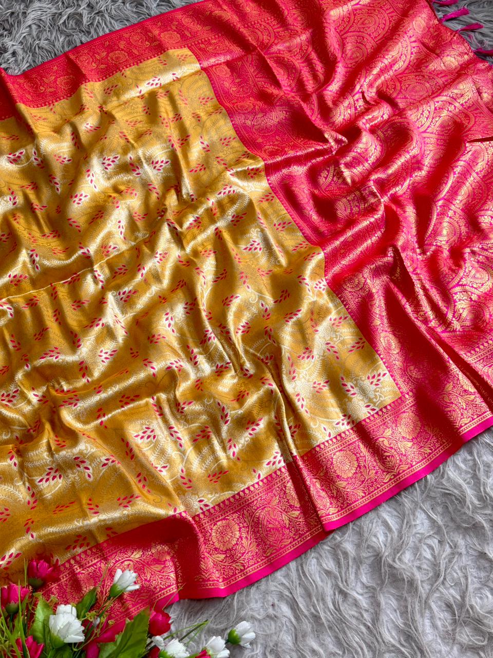 SA-5113 TISSUE SILK FABRIC SAREE WITH RICH FLORAL GOLD ZARI WEAVING AND RICH JACQUARD ZARI WEAVING PALLU WITH HEAVY CONTRAST ZARI WOVEN BORDER