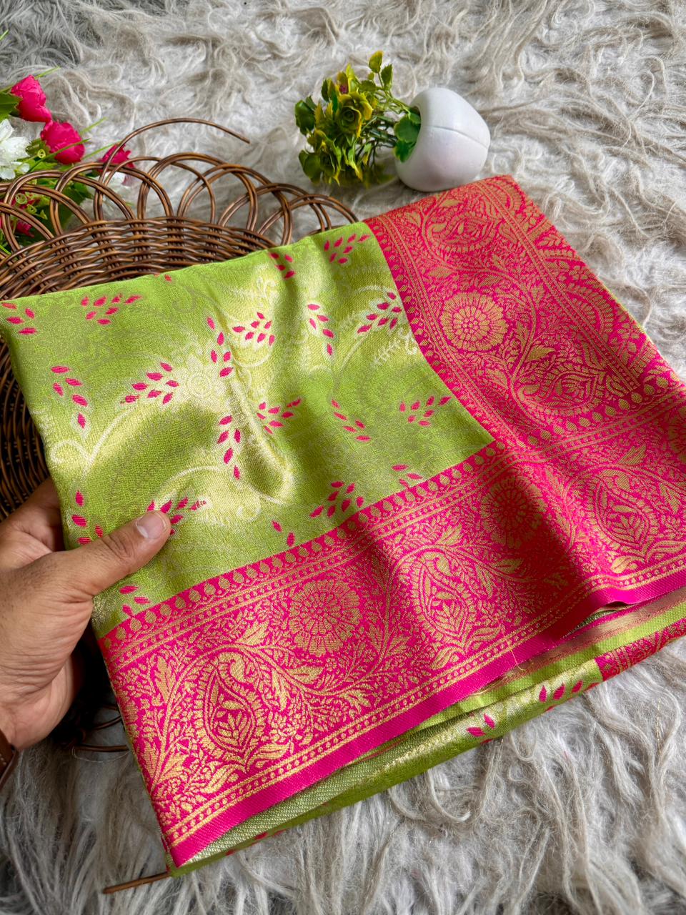 SA-5113 TISSUE SILK FABRIC SAREE WITH RICH FLORAL GOLD ZARI WEAVING AND RICH JACQUARD ZARI WEAVING PALLU WITH HEAVY CONTRAST ZARI WOVEN BORDER