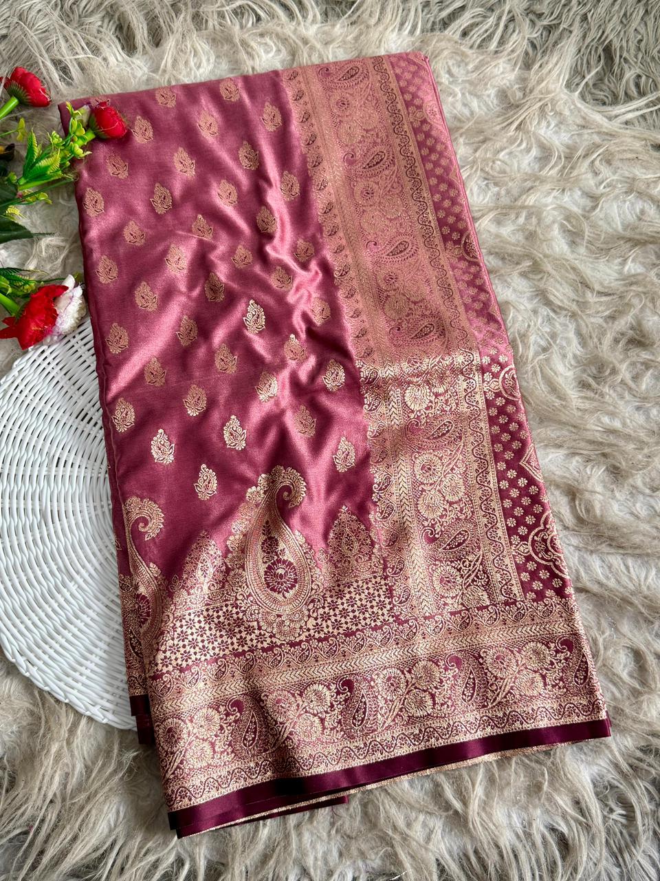 SA-5115 SATIN SILK FABRIC SAREE WITH RICH JACQUARD ZARI WEAVING PALLU AND HEAVY TRADITIONAL ZARI WOVEN BORDER.WITH NLOUSE