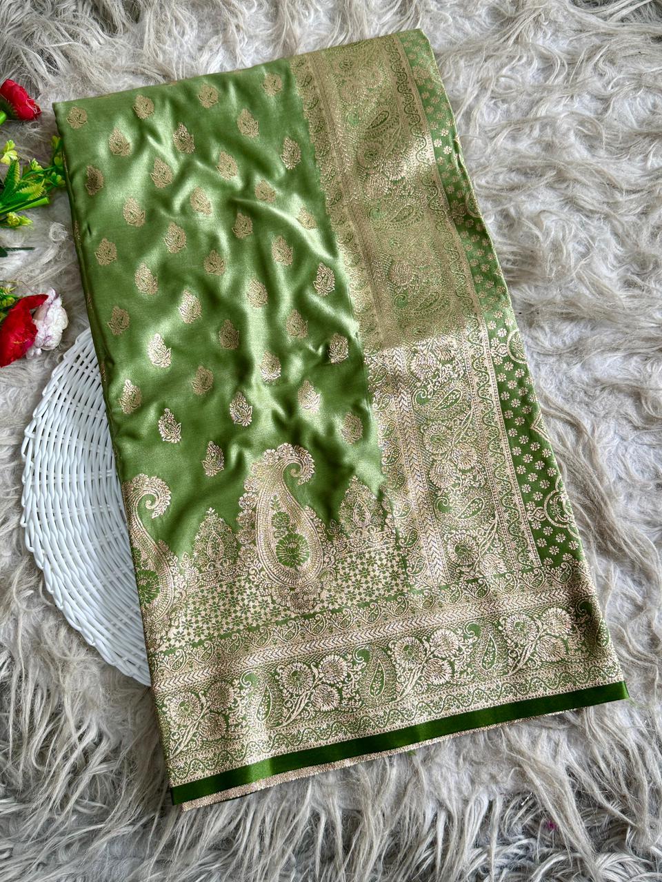 SA-5115 SATIN SILK FABRIC SAREE WITH RICH JACQUARD ZARI WEAVING PALLU AND HEAVY TRADITIONAL ZARI WOVEN BORDER.WITH NLOUSE