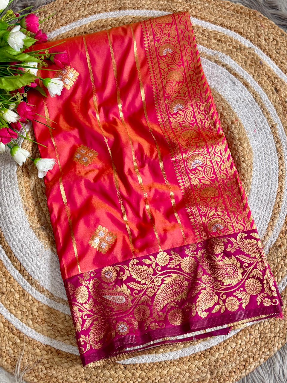 SA-5118 SOFT SILK FABRIC SAREE WITH RICH GOLD ZARI WOVEN WITH ELEGANT BUTTI WITH VERTICAL ZARI STRIPES AND HEAVY CONTRAST BLUE PAISLEY & FLORAL ZARI BORDER