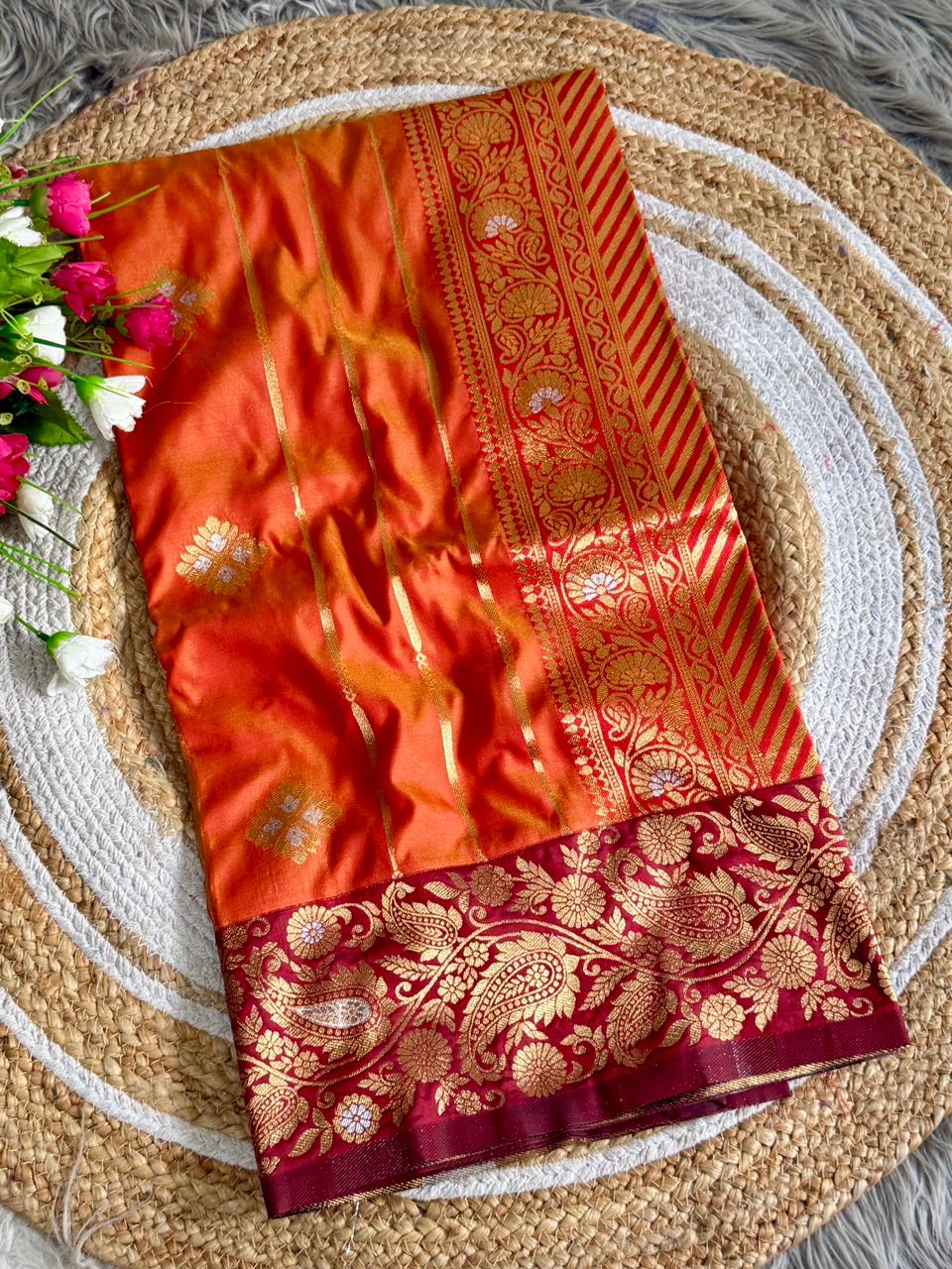 SA-5118 SOFT SILK FABRIC SAREE WITH RICH GOLD ZARI WOVEN WITH ELEGANT BUTTI WITH VERTICAL ZARI STRIPES AND HEAVY CONTRAST BLUE PAISLEY & FLORAL ZARI BORDER