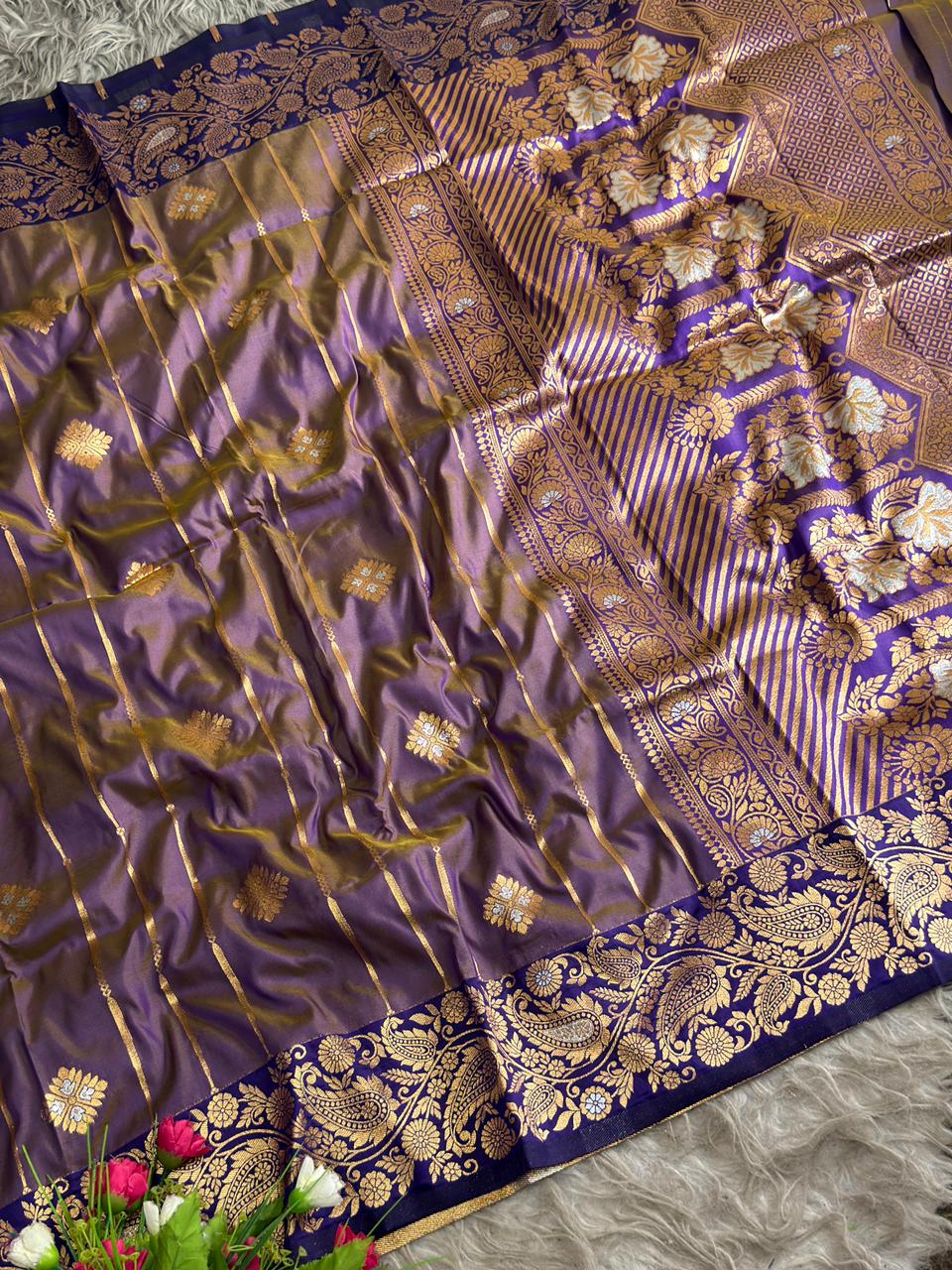 SA-5118 SOFT SILK FABRIC SAREE WITH RICH GOLD ZARI WOVEN WITH ELEGANT BUTTI WITH VERTICAL ZARI STRIPES AND HEAVY CONTRAST BLUE PAISLEY & FLORAL ZARI BORDER