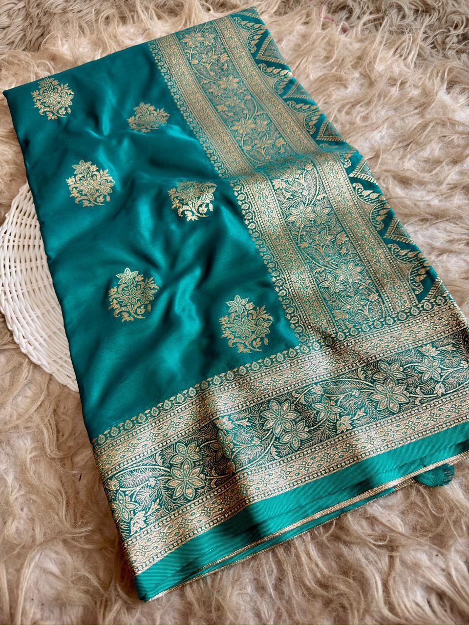 SA-5119 SOFT SILK FABRIC SAREE WITH BEAUTIFUL RICH PALLU DESIGN WITH BEAUTIFUL DESIGN WITH FLORAL PRINT ON PALLU WITH BLOUSE