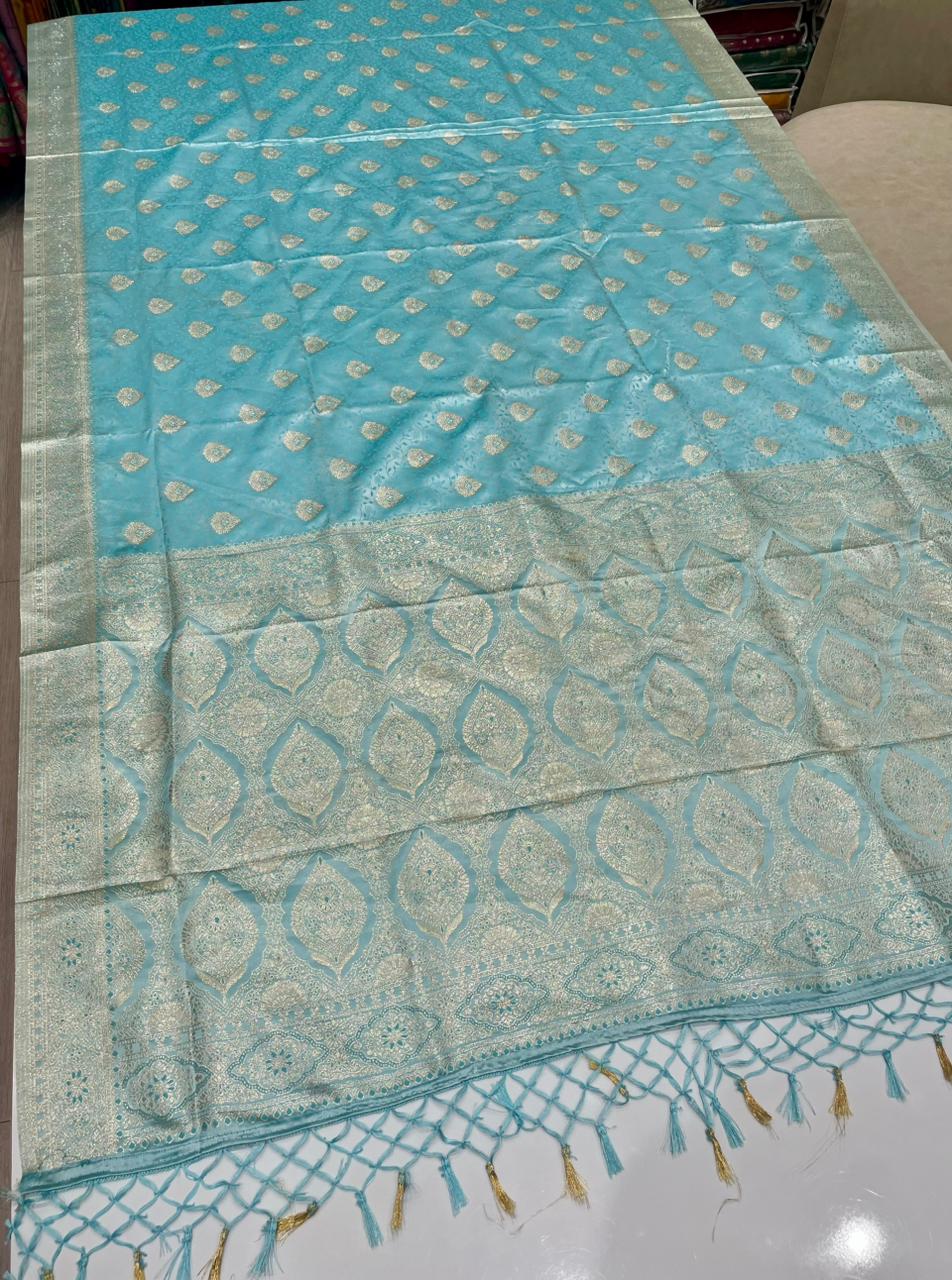 AJ-TRUSHA INDIANA SILK FABRIC SAREE WITH BEAUTIFUL RICH PALLU DESIGN WITH HEAVY ZARI WORK WITH PIPING AND LATKAN WITH BLOUSE