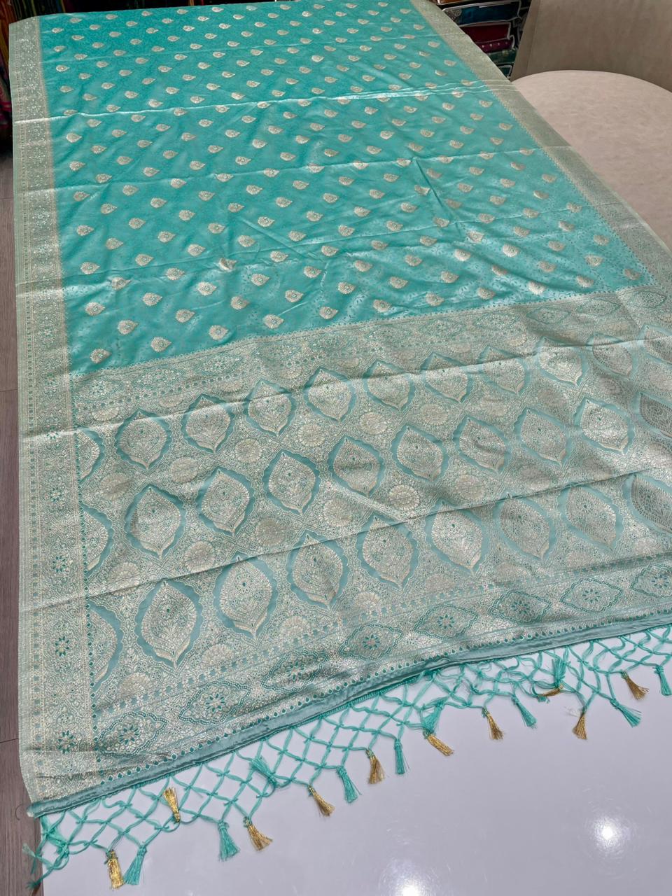 AJ-TRUSHA INDIANA SILK FABRIC SAREE WITH BEAUTIFUL RICH PALLU DESIGN WITH HEAVY ZARI WORK WITH PIPING AND LATKAN WITH BLOUSE