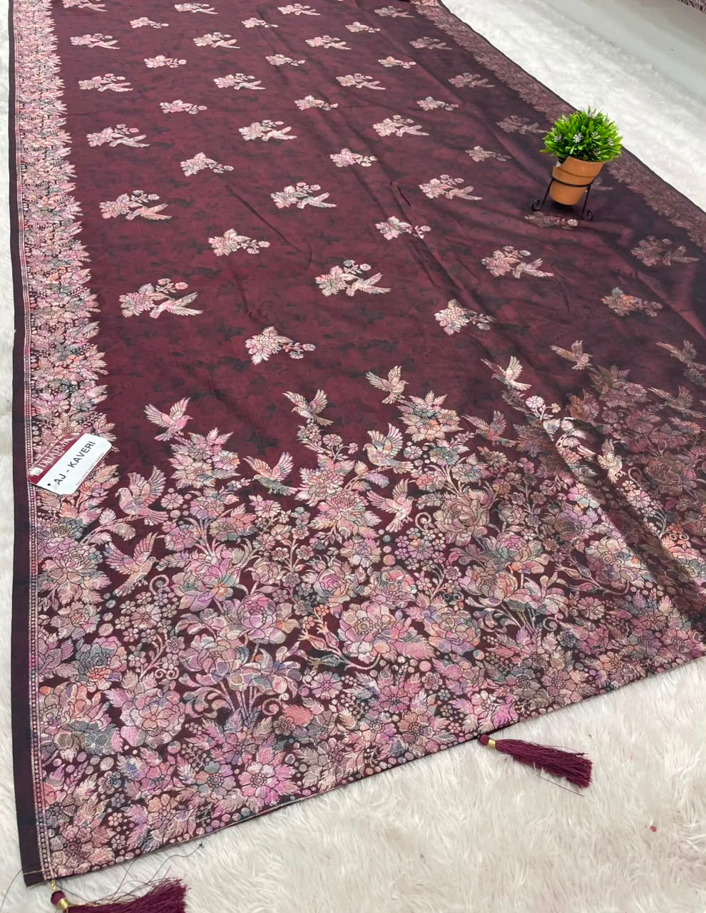 AJ-KAVERI SOFT SILK FABRIC SAREE WITH HEAVY RICH PALU DESIGN WITH BEAUTIFUL FLORAL PRINT ALL OVER ON SAREE WITH TASSELS