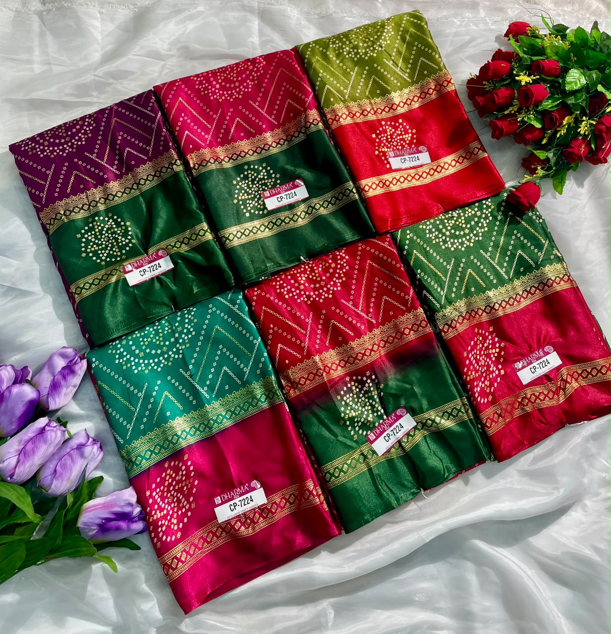 CP-7224 BRIGHT MOSS FABRIC SAREE WITH BANDHANI-INSPIRED DOT PRINT WITH ZIGZAG DESIGN WITH ELEGANT CIRCULAR BUTTI ALL OVER BODY AND CONTRAST GREEN BORDER WITH GOLDEN ZARI PATTERN WITH BLOUSE