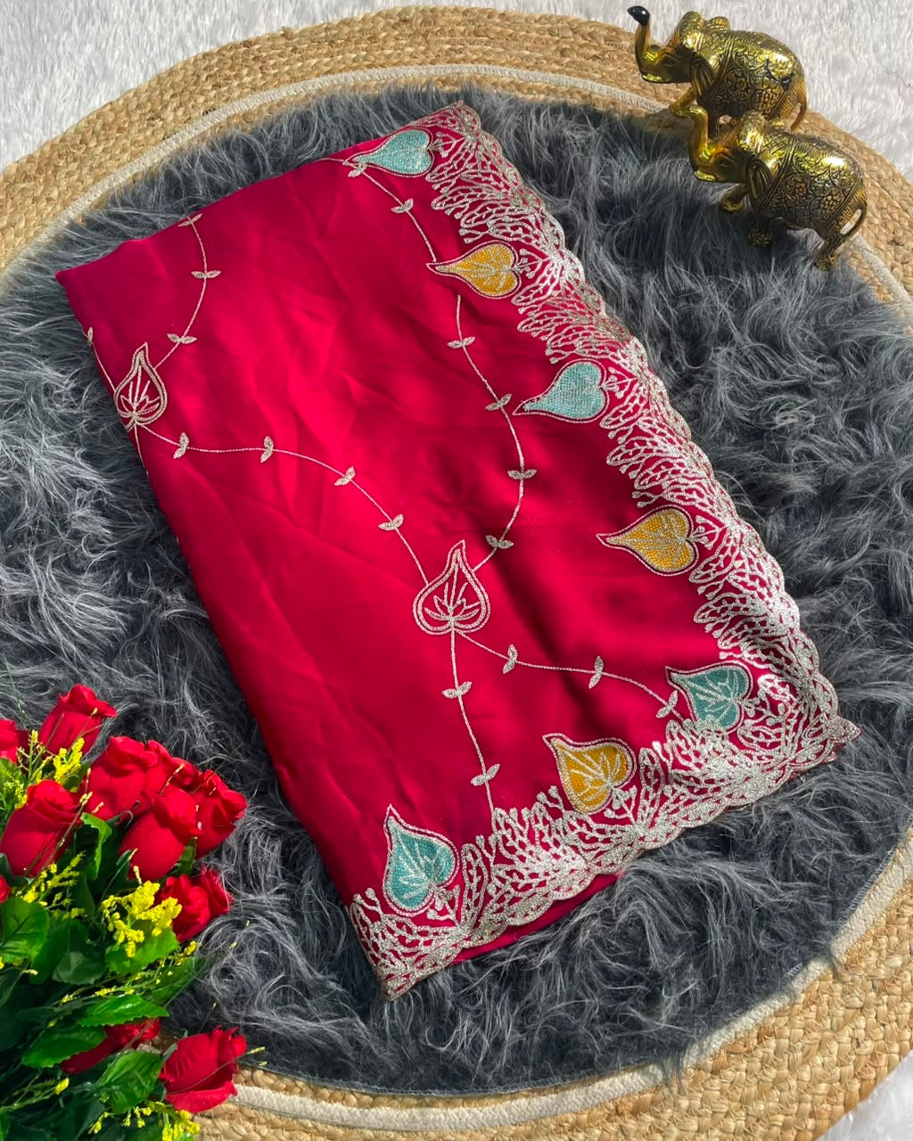 MF-3016 HO SILK FABRIC SAREE WITH BRAUTIFUL DESIGN WITH HEAVY EMBROIDERY WORK WITH LEAF DESIGN ON BORDER WITH BLOUSE