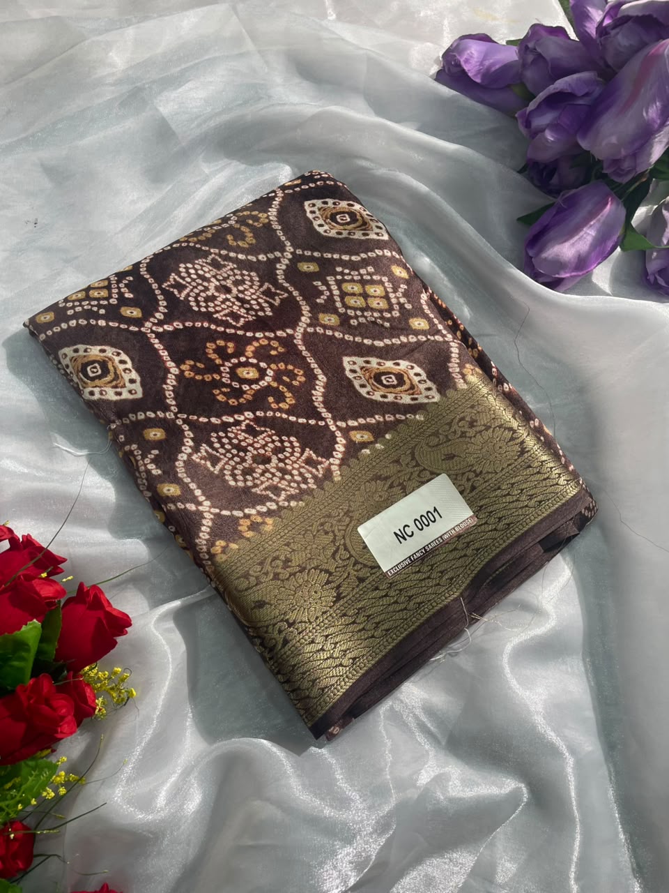 NC-0001  MARSHMALLOW PADDING FABRIC SAREE WITH WITH BEAUTIFUL FLORAL DESIGN ALL OVER ON SAREE WITH JACAURD BORDER WITH BLOUSE
