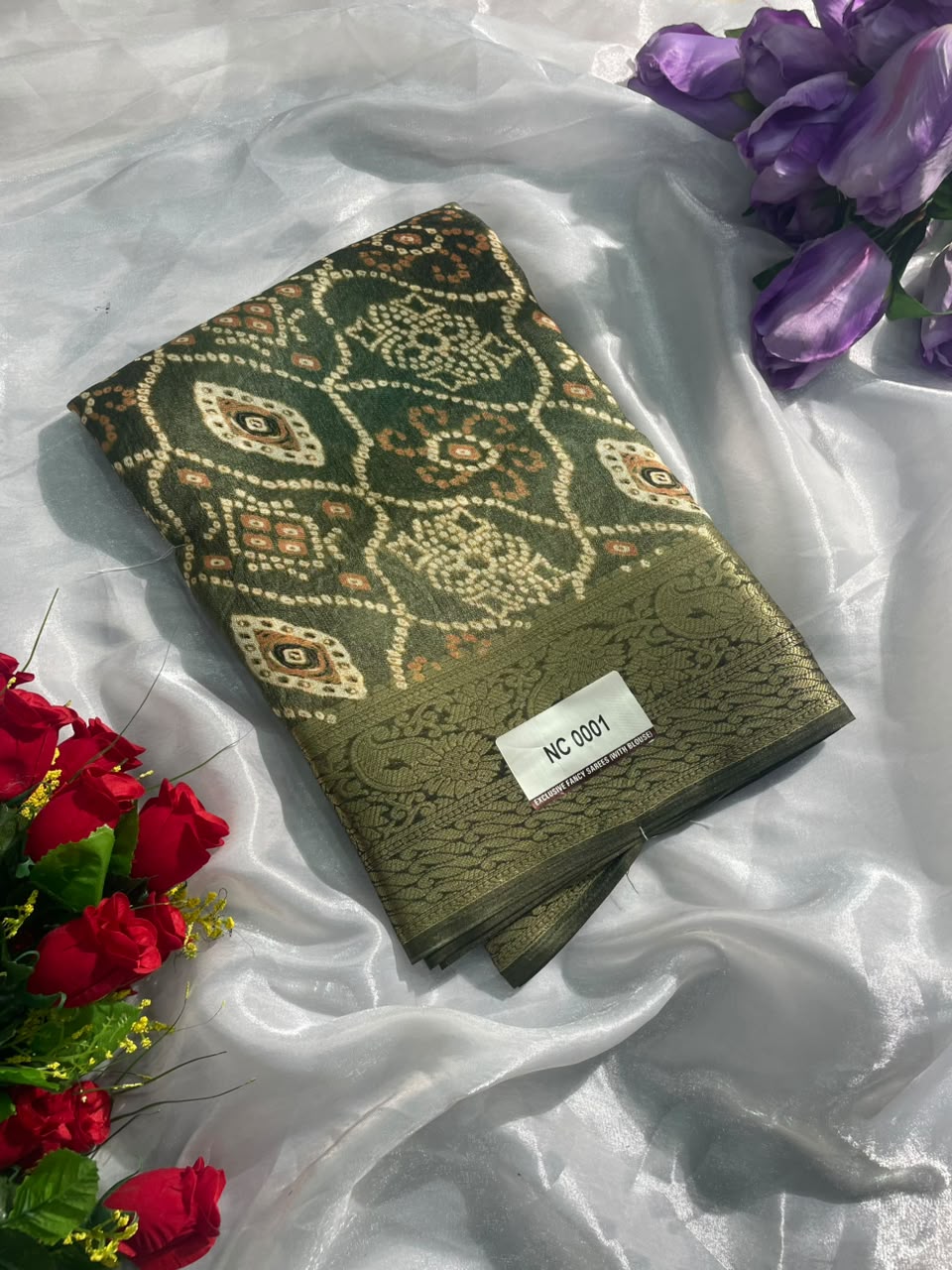 NC-0001  MARSHMALLOW PADDING FABRIC SAREE WITH WITH BEAUTIFUL FLORAL DESIGN ALL OVER ON SAREE WITH JACAURD BORDER WITH BLOUSE