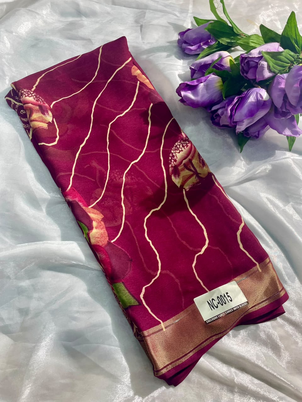 NC-0015 MARSHMALLOW JACUQARD FABRIC SAREE WITH BEAUTIFUL FLORAL DESIGN ON SAREE WITH  BLOUSE