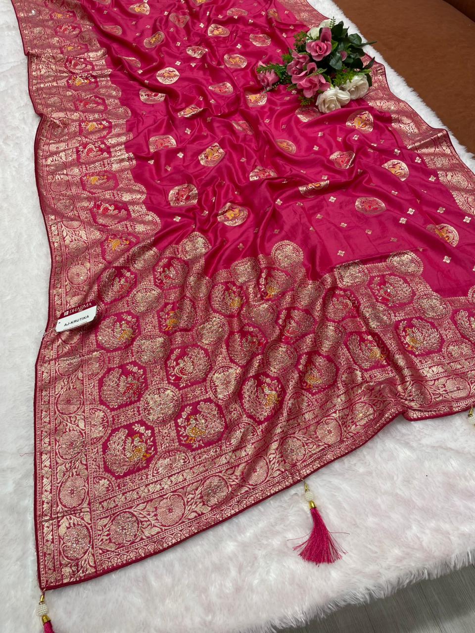 AJ-KRUTIKA DOLA SILK SAREE WITH UNIQUE STEP PALLU WITH DMC SIROSKI WORK WITH BEAUTIFUL MEENAKARI WORK WITH LOVELY FIRMA BLOUSE