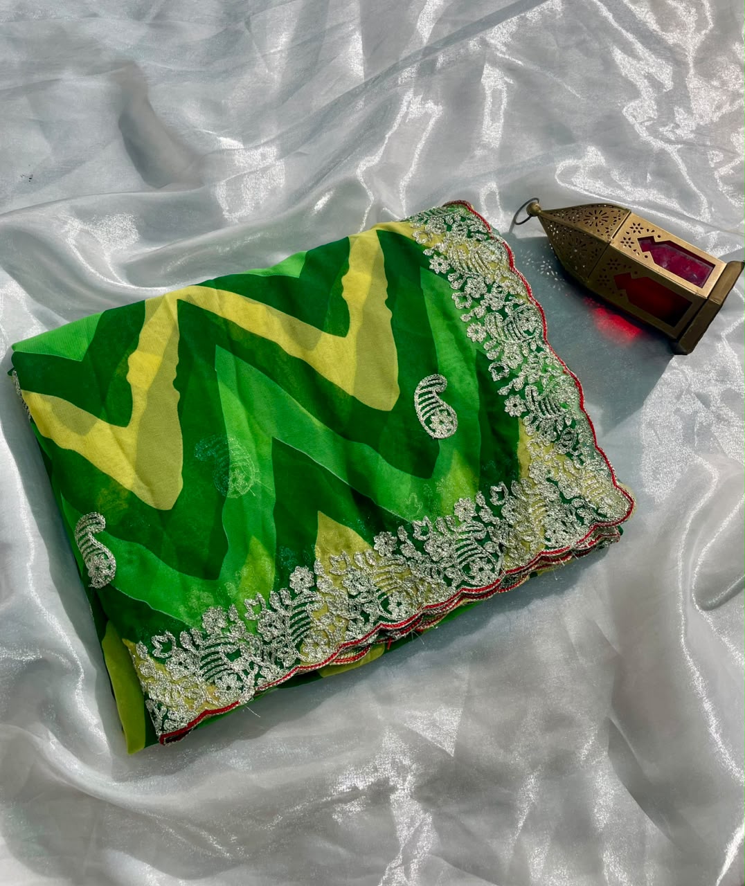 KAS-BANDHAN-11 WEIGHTLESS FABRIC SAREE WITH BEAUTIFUL LEHARIYA PRINT DESIGN WITH CUTWORK WITH BLOUSE