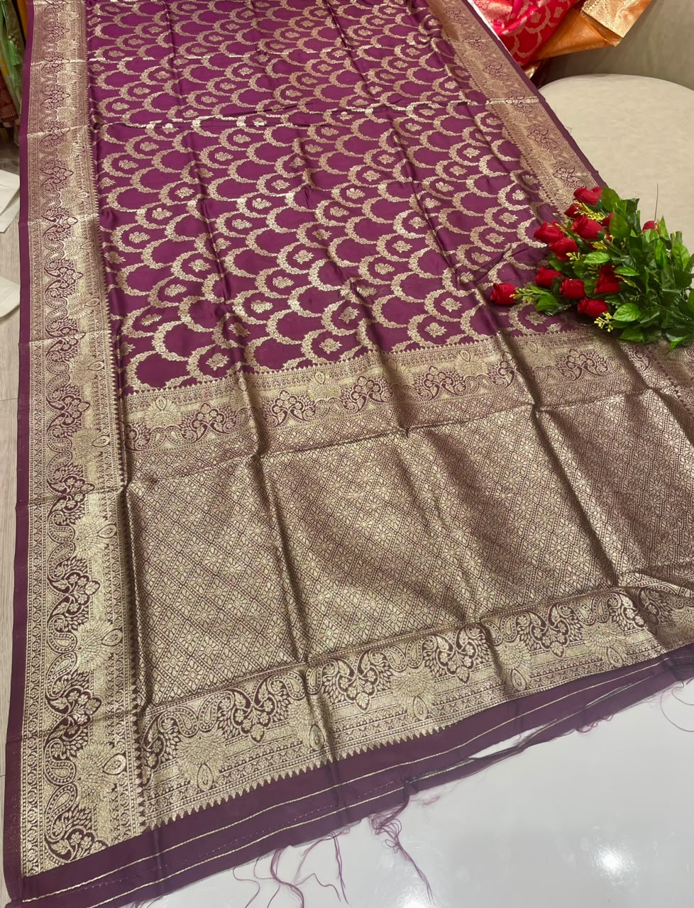AJ-AVIKA  KOTA FABRIC SAREE WITH RICH PALLU DESIGN WITH BEAUTIFUL DESIGN EITH GOLDEN ZARI WORK ON SAREE WITH BUTTI BLOUSE