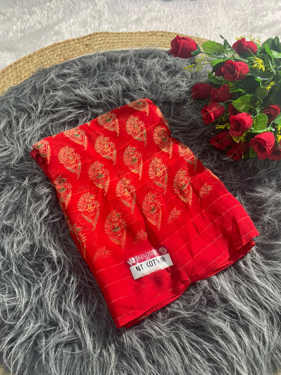 NT-KOTMIR WEIGHTLESS FABRIC SAREE WITH BEATIFUL DESIGN WITH FANCY PATTERN WITH PADDING DISCHARGES WORK WITH BLOUSE