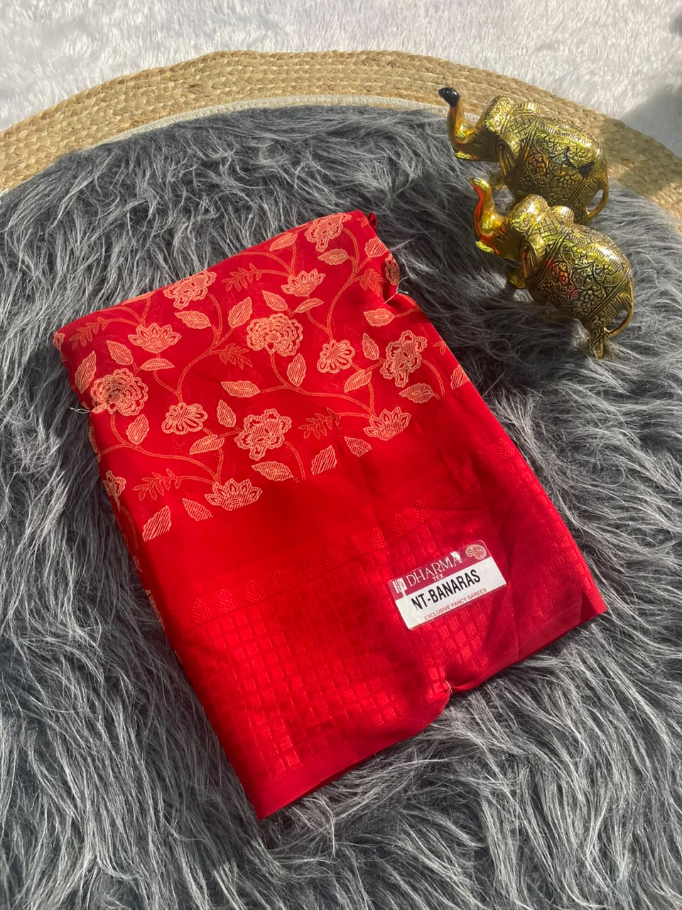 NT-BANARAS HEAVY GEORGETTE FABRIC SAREE WITH RICH PALLU DESIGN WITH BEAUTIFUL TURBO BORDER WITH FLORAL DESIGN WITH PADDING DISCHARGE WORK WITH BLOUSE