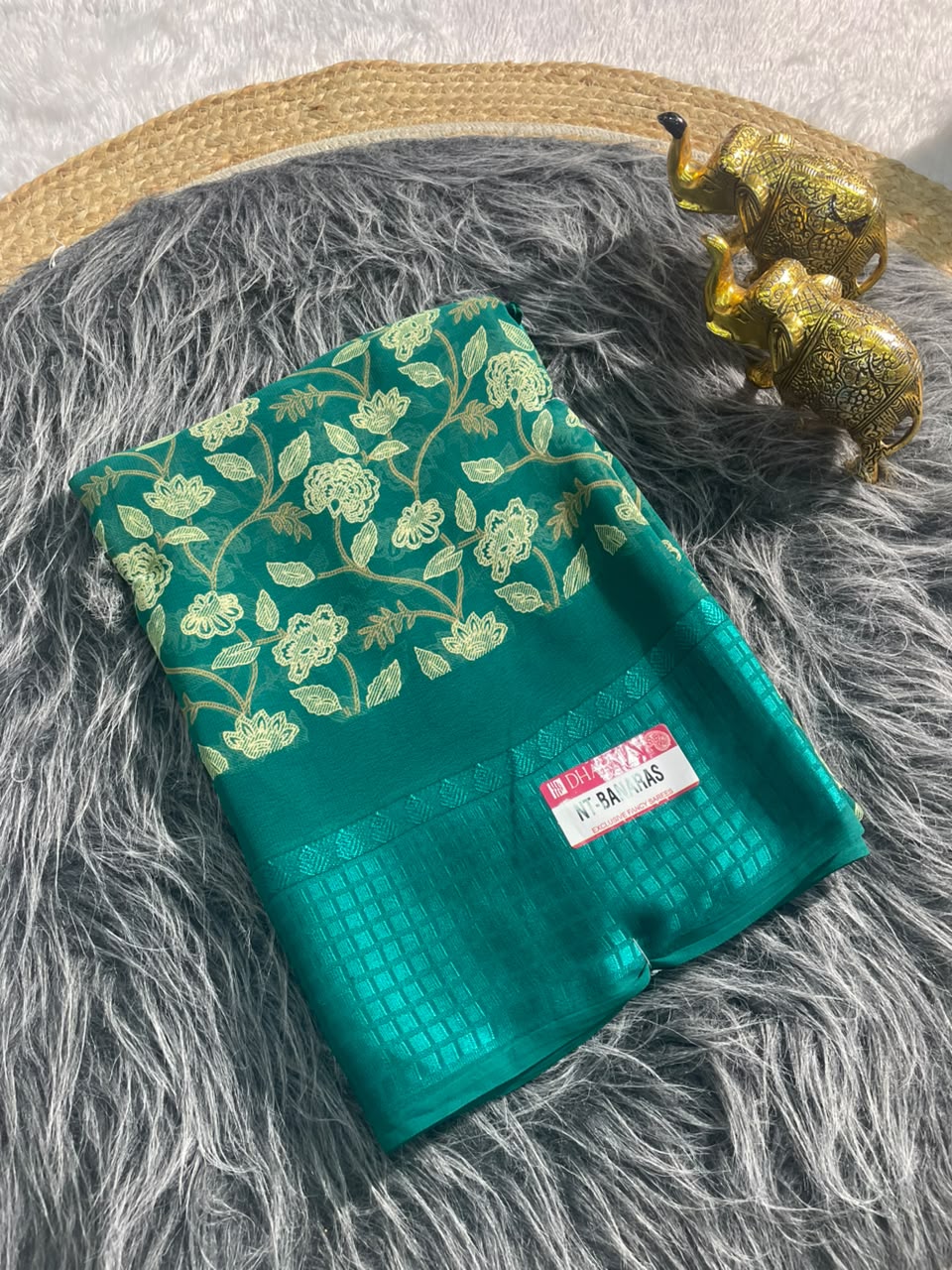 NT-BANARAS HEAVY GEORGETTE FABRIC SAREE WITH RICH PALLU DESIGN WITH BEAUTIFUL TURBO BORDER WITH FLORAL DESIGN WITH PADDING DISCHARGE WORK WITH BLOUSE