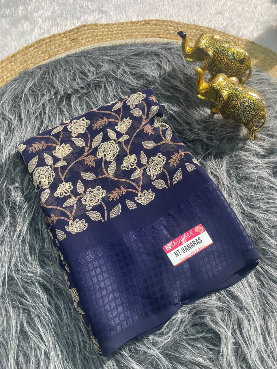 NT-BANARAS HEAVY GEORGETTE FABRIC SAREE WITH RICH PALLU DESIGN WITH BEAUTIFUL TURBO BORDER WITH FLORAL DESIGN WITH PADDING DISCHARGE WORK WITH BLOUSE