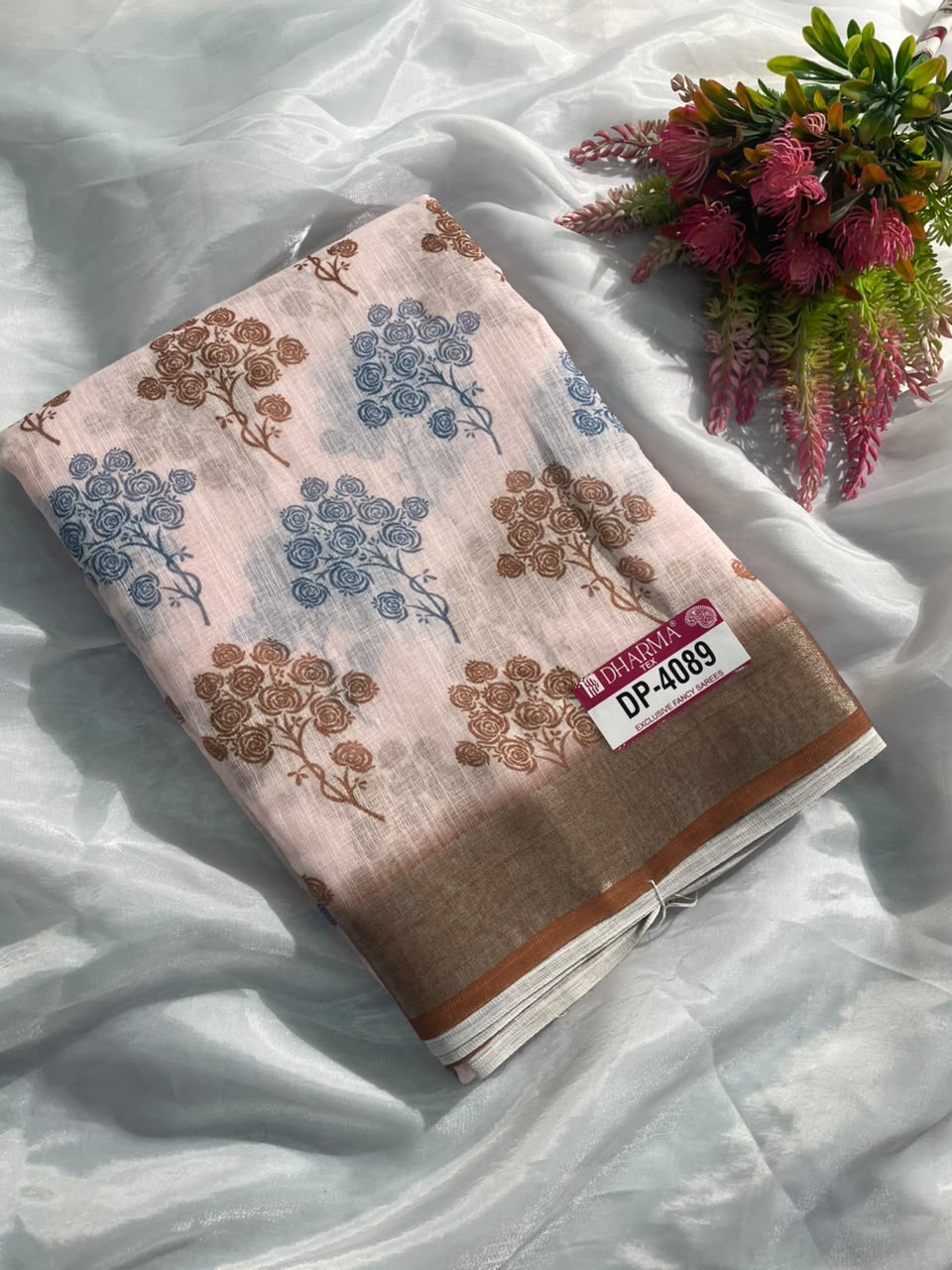 DP-4089 DULL MOSS FABRIC SAREE WITH BEAUTIFUL DESIGN WITH RICH PALLU WITH BLOUSE