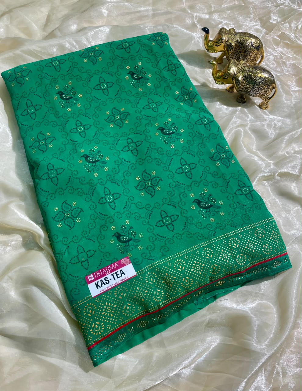 KAS-TEA SOFT FABRIC WITH BEAUTIFUL GREEN COLOUR CATALOGUE DESWIGN WITH FOIL WORK AND LOVELY SIROSKI WORK BORDER WITH BLOUSE
