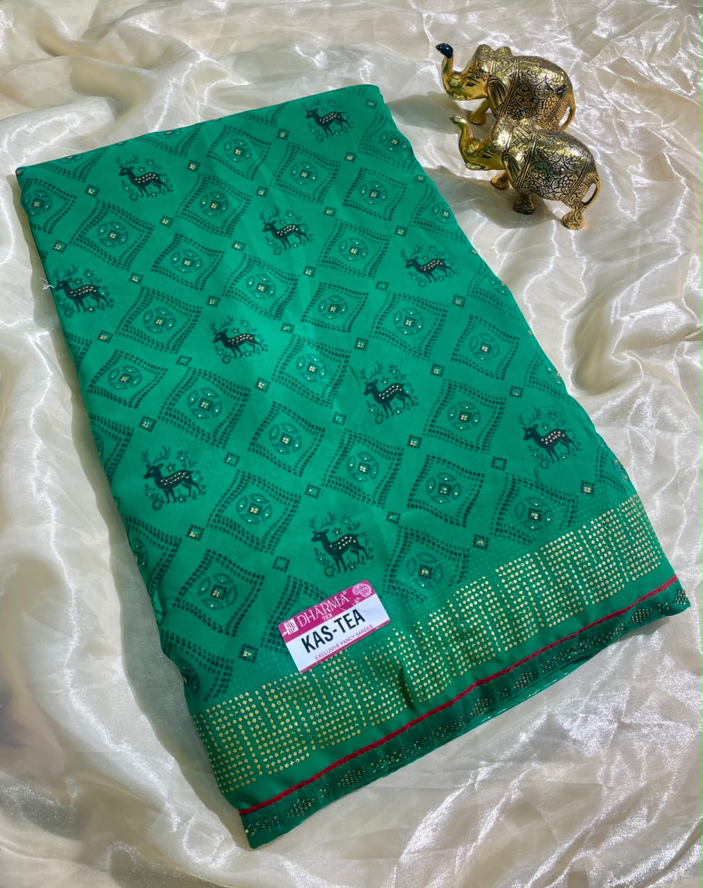 KAS-TEA SOFT FABRIC WITH BEAUTIFUL GREEN COLOUR CATALOGUE DESWIGN WITH FOIL WORK AND LOVELY SIROSKI WORK BORDER WITH BLOUSE