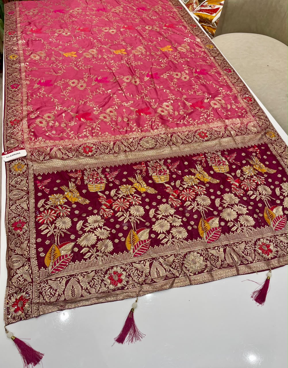 AJ-KARUNA DOLA FABRIC SAREE WITH RICH PALLU DESIGN WITH 2D DYING WITH FLORAL DESIGN ON BORDER WITH PIPING AND LATKAN WITH BLOUSE