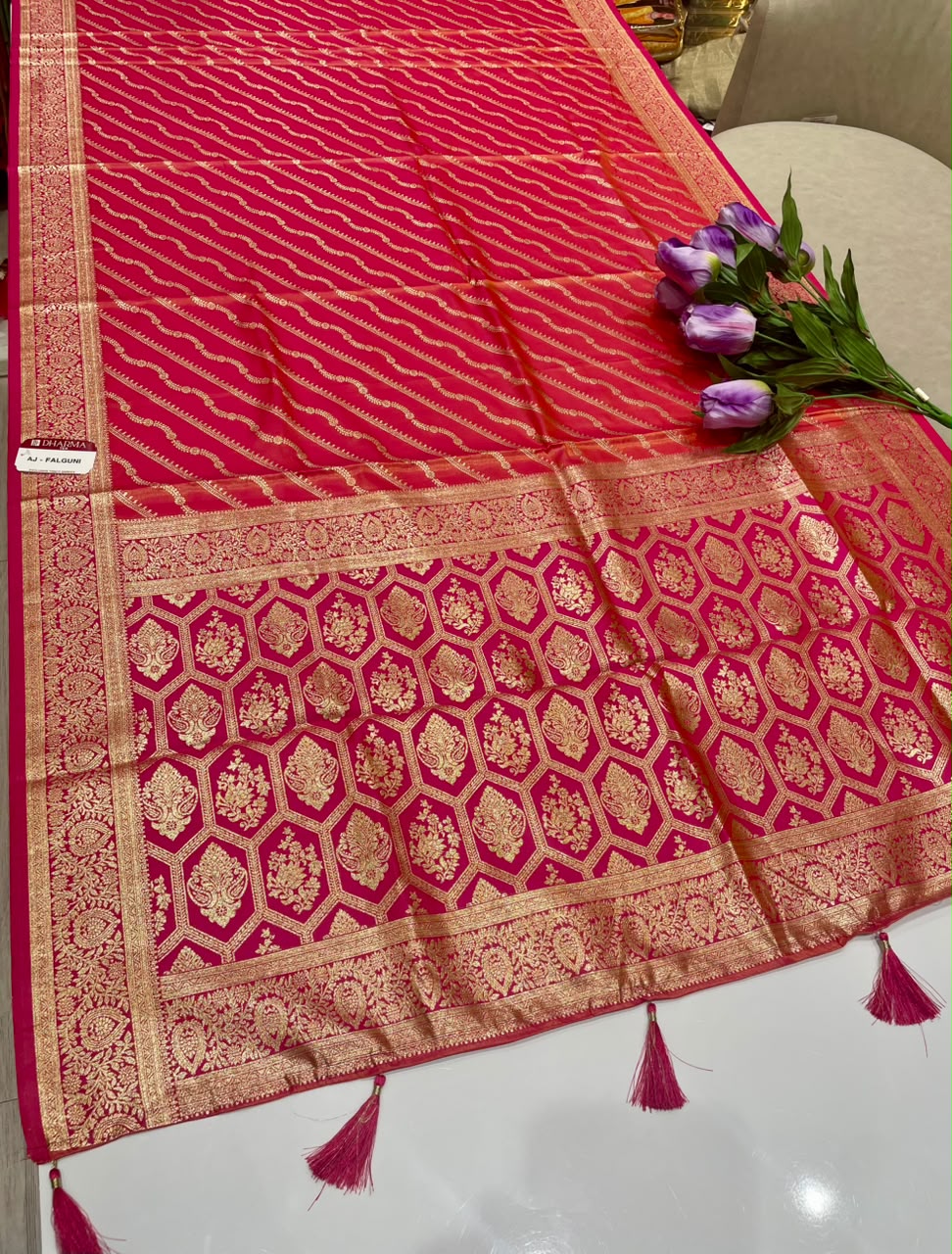 AJ-FALGUNI SOFT SILK FABRIC SAREE WITH RICH PALLU DESIGN WITH HEAVY ZARI WORK WITH LEHARIYA DESIGN WITH PIPING AND TASSELS WITH BLOUSE